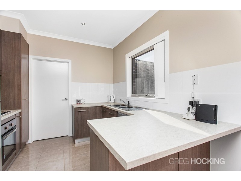 2/37 Greenleaf Circuit, Tarneit VIC 3029