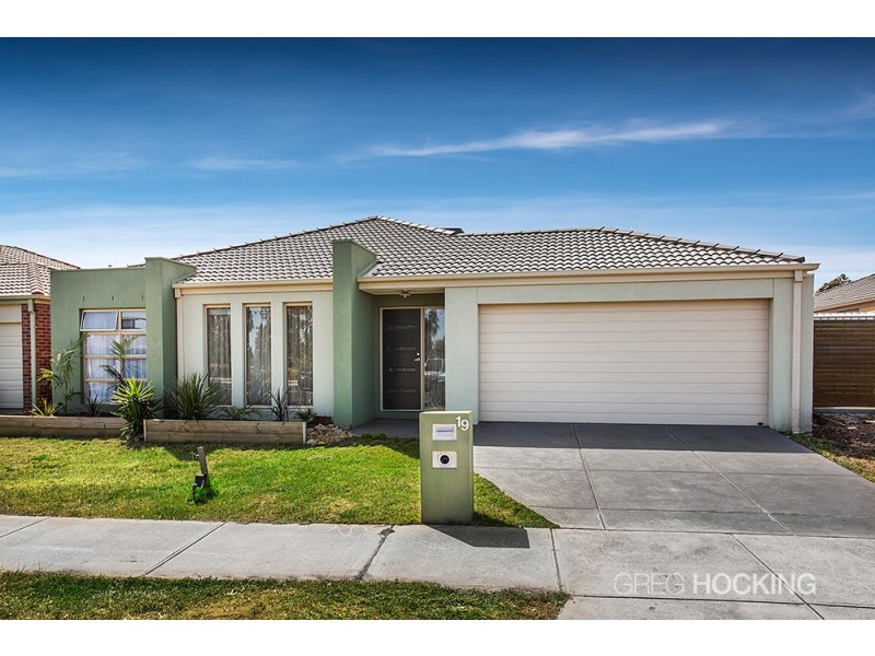 19 Edmund Drive, Tarneit VIC 3029