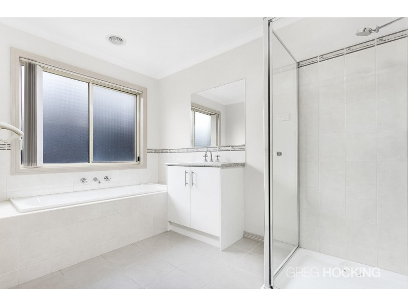 31 Maclarens Close, Wyndham Vale VIC 3024