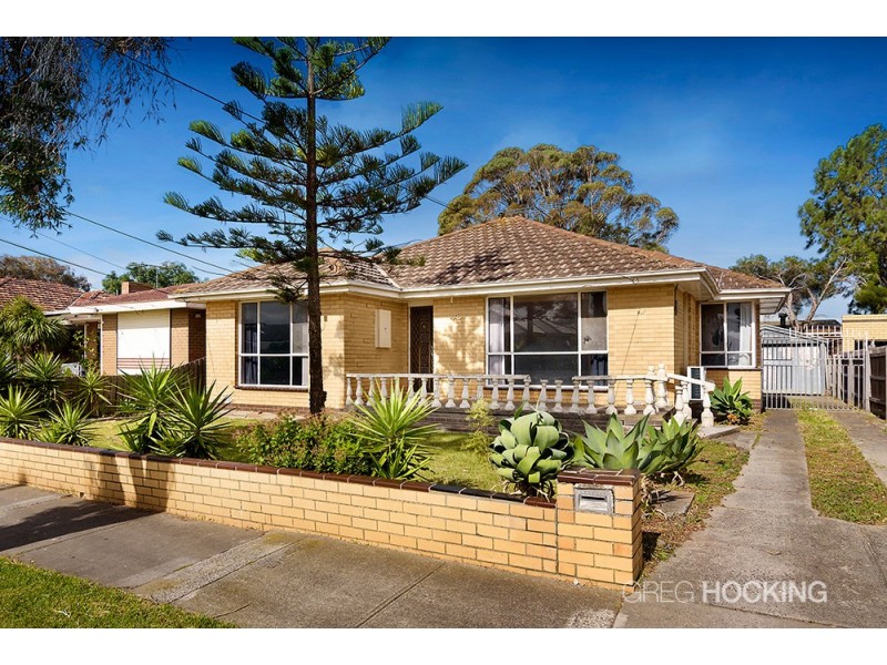 8 Pinaroo Avenue, Sunshine West VIC 3020