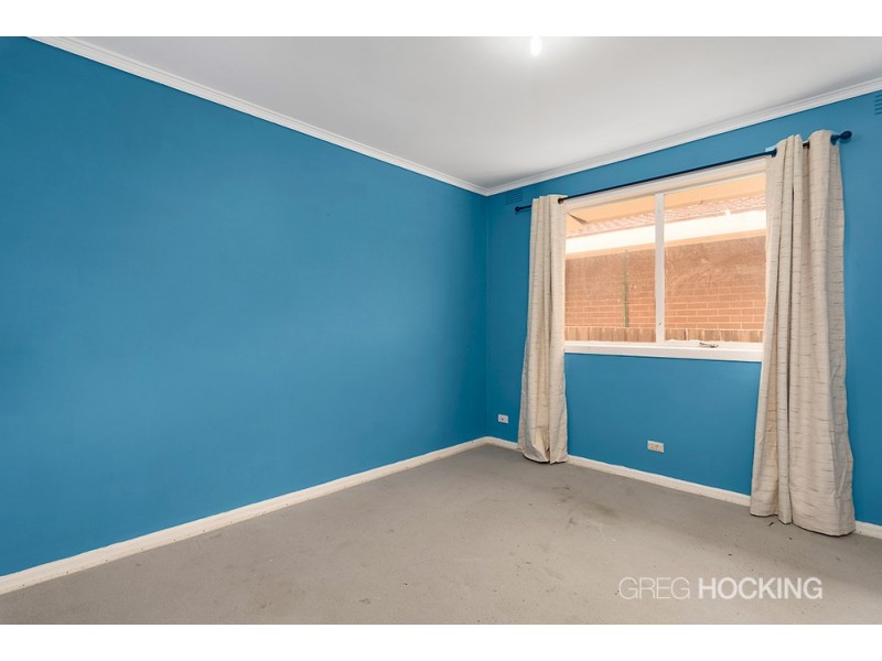 8 Pinaroo Avenue, Sunshine West VIC 3020