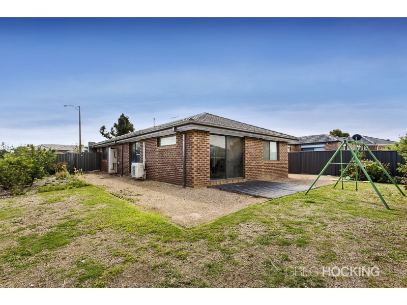 10 Pioneer Drive, Deer Park VIC 3023