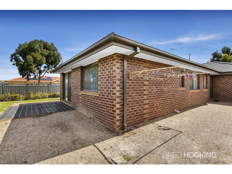 10 Pioneer Drive, Deer Park VIC 3023