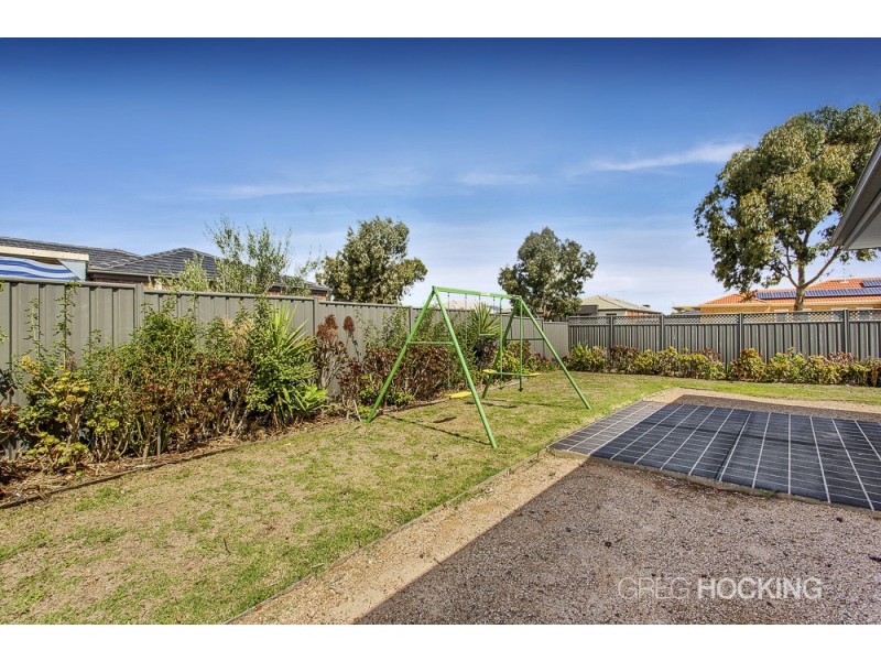 10 Pioneer Drive, Deer Park VIC 3023