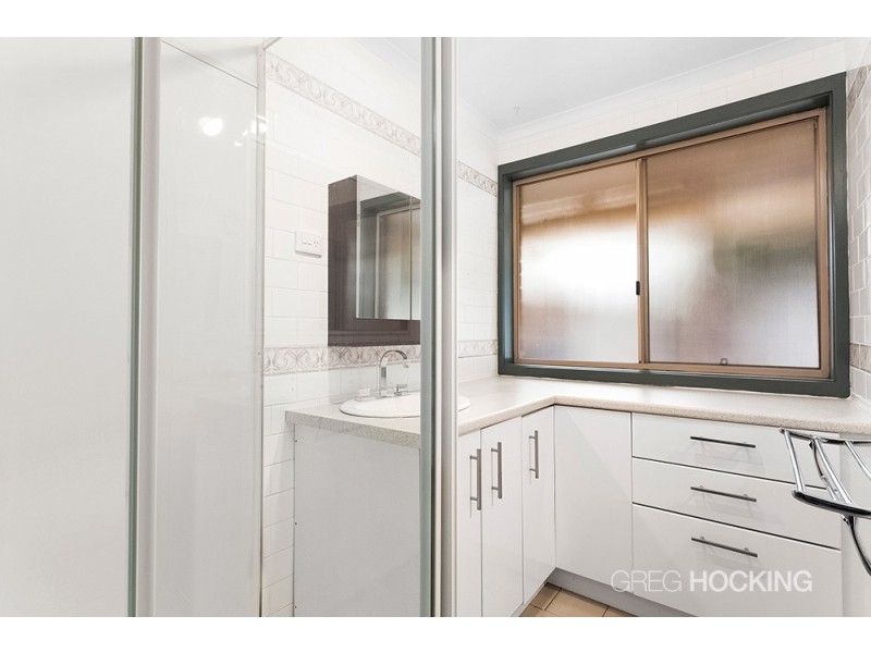 8 Thoroughbred Avenue, Werribee VIC 3030