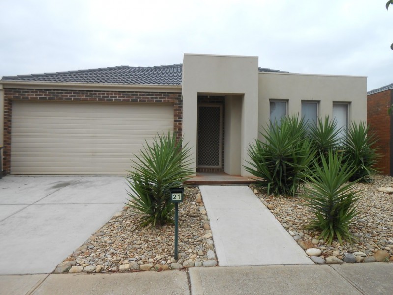 21 Solander Grove, Tarneit VIC 3029