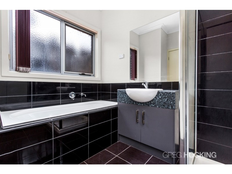 1/8 Horseshoe Circuit, Truganina VIC 3029