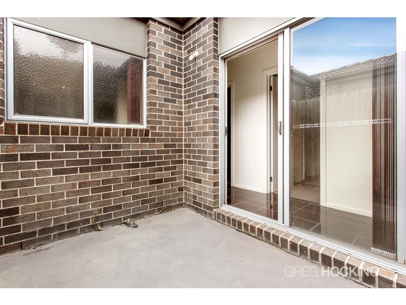 1/8 Horseshoe Circuit, Truganina VIC 3029