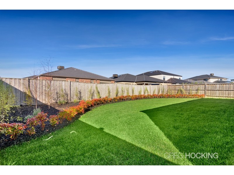 8 Mystic Grove, Point Cook VIC 3030