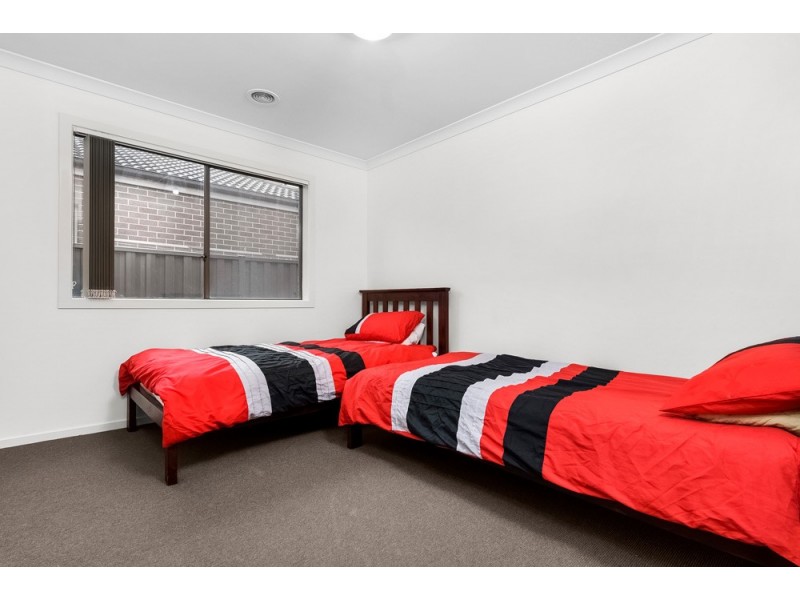 25 Romek Way, Truganina VIC 3029