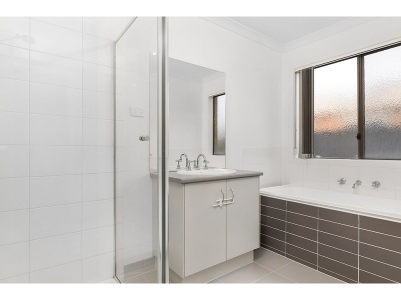 25 Romek Way, Truganina VIC 3029