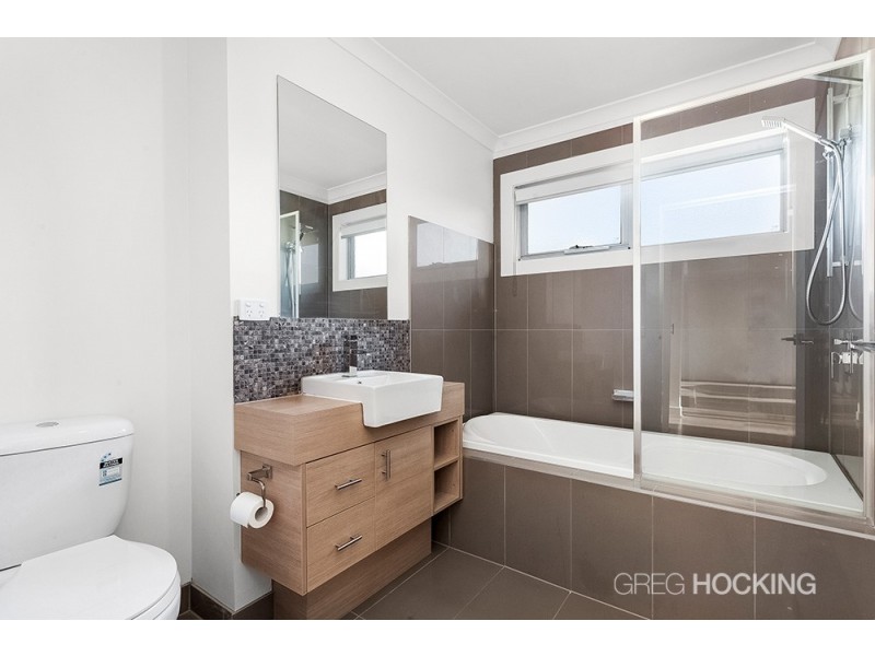 2/6 Pagnoccolo Street, Werribee VIC 3030