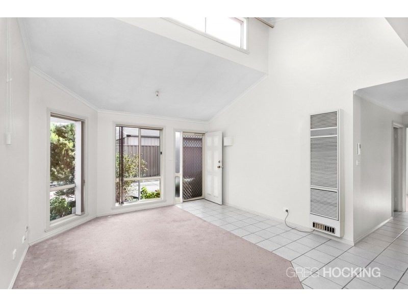 2/27 Hotham Crescent, Hoppers Crossing VIC 3029