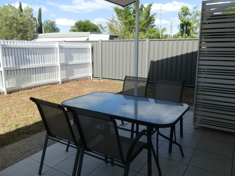 Unit 11/55a Gray Street, Emerald QLD 4720