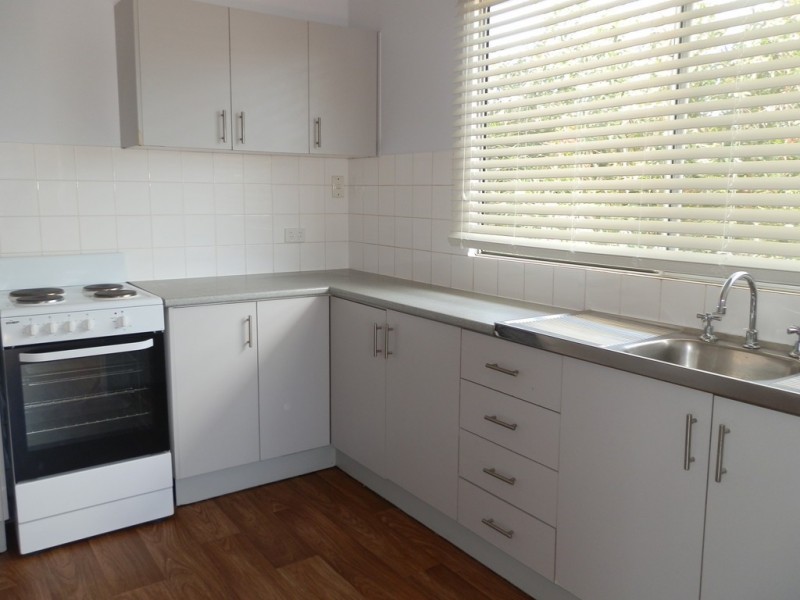 87 Park Avenue, Emerald QLD 4720