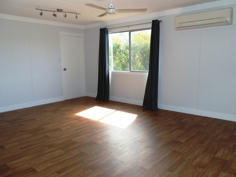 87 Park Avenue, Emerald QLD 4720