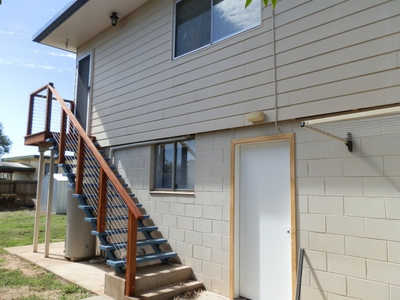 87 Park Avenue, Emerald QLD 4720