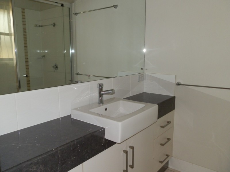 2 Brokenwood Street, Emerald QLD 4720