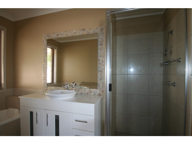 12 Joel Ernest Drive, Emerald QLD 4720