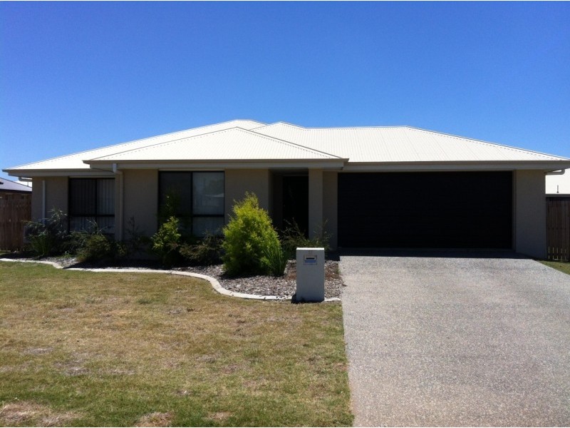 17 Jade Street, Emerald QLD 4720