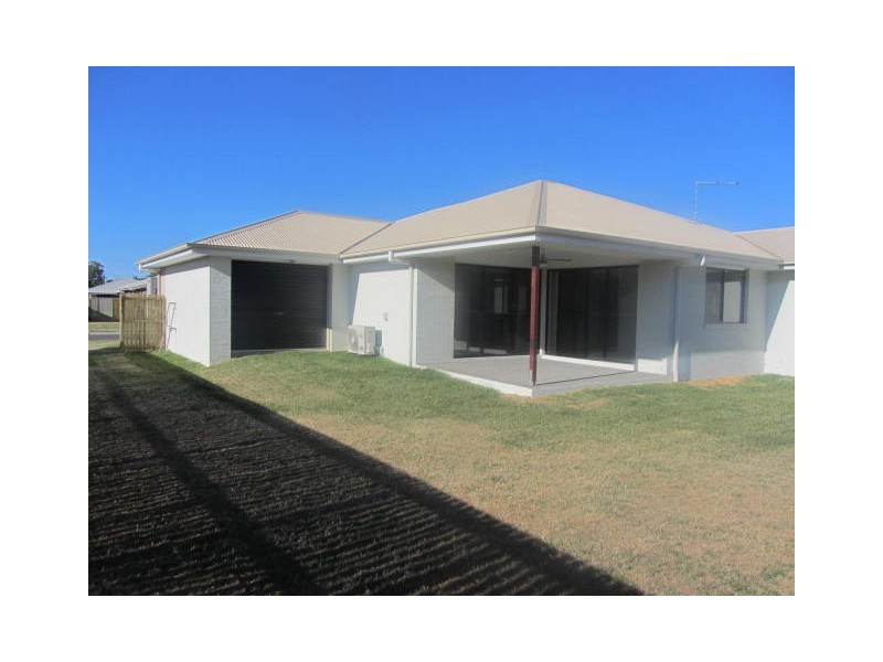 17 Jade Street, Emerald QLD 4720