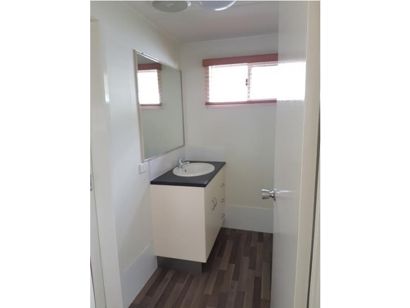 11 Caprice Court, Emerald QLD 4720