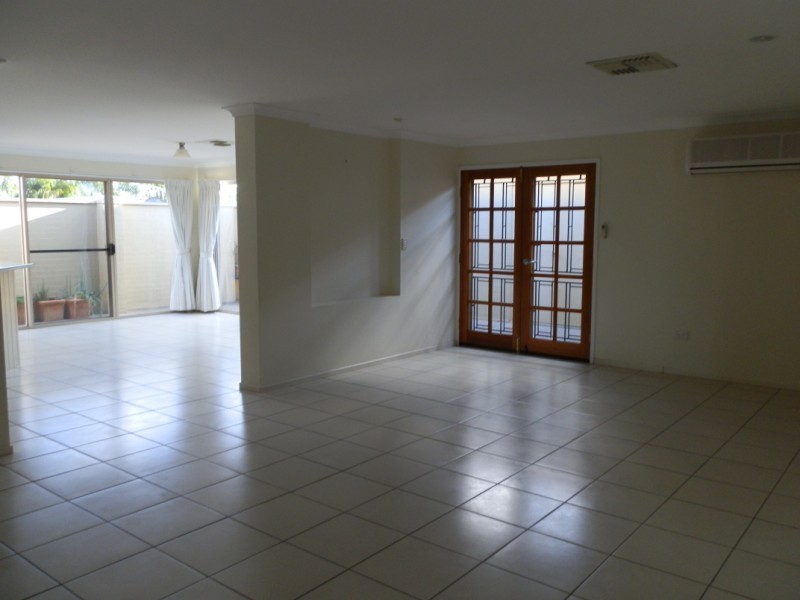 45 Crinum Crescent, Emerald QLD 4720