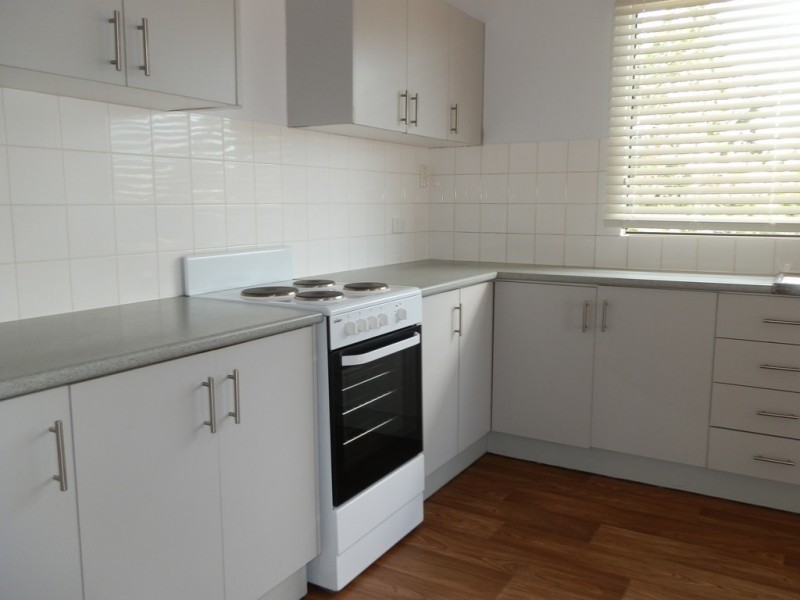 87 Park Avenue, Emerald QLD 4720