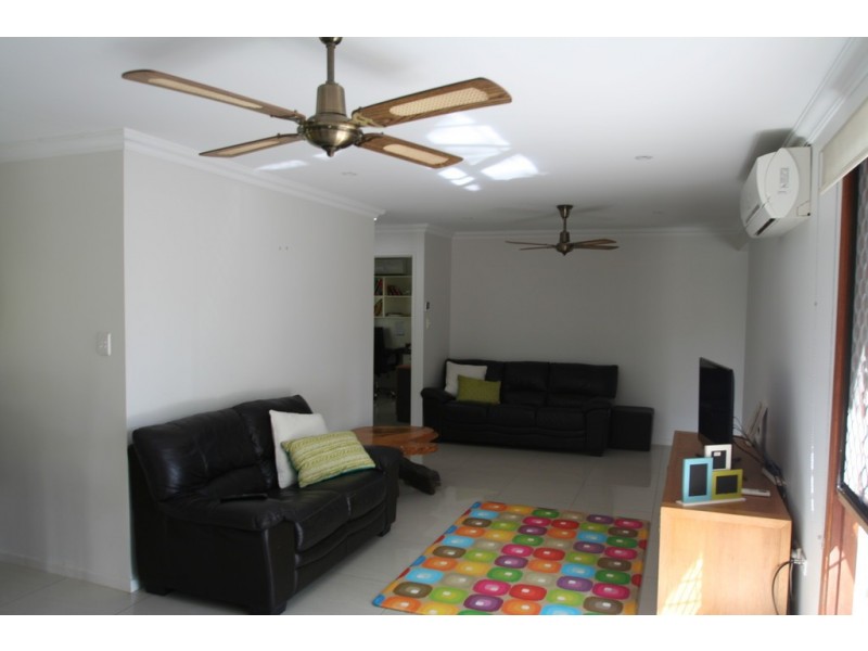 19 Crendon Street, Emerald QLD 4720