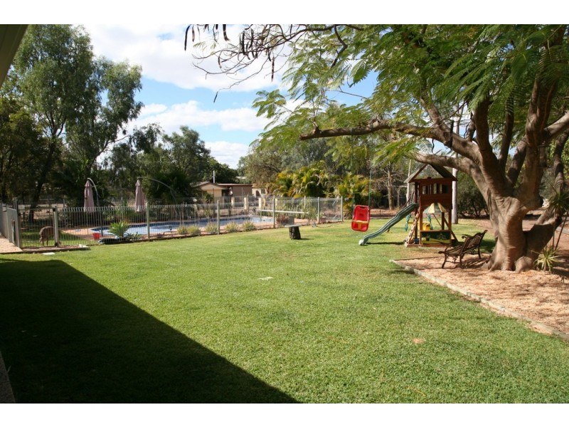 19 Crendon Street, Emerald QLD 4720