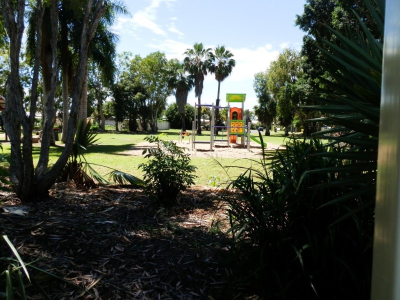 75 Staal Crescent, Emerald QLD 4720