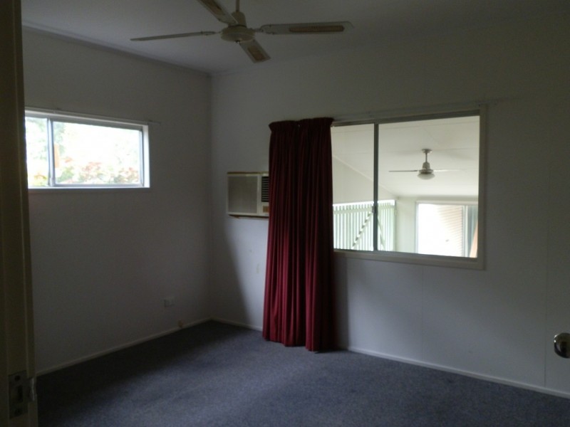 5 Pryor Place, Emerald QLD 4720