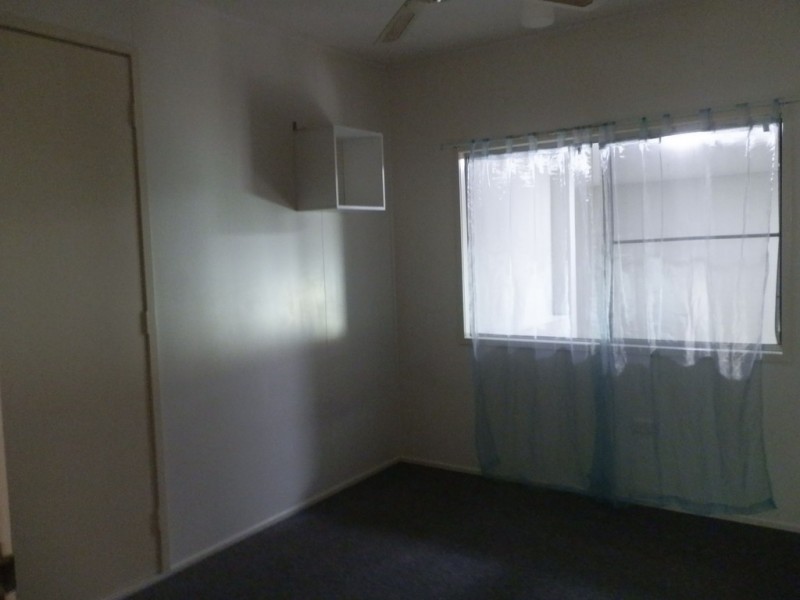 5 Pryor Place, Emerald QLD 4720