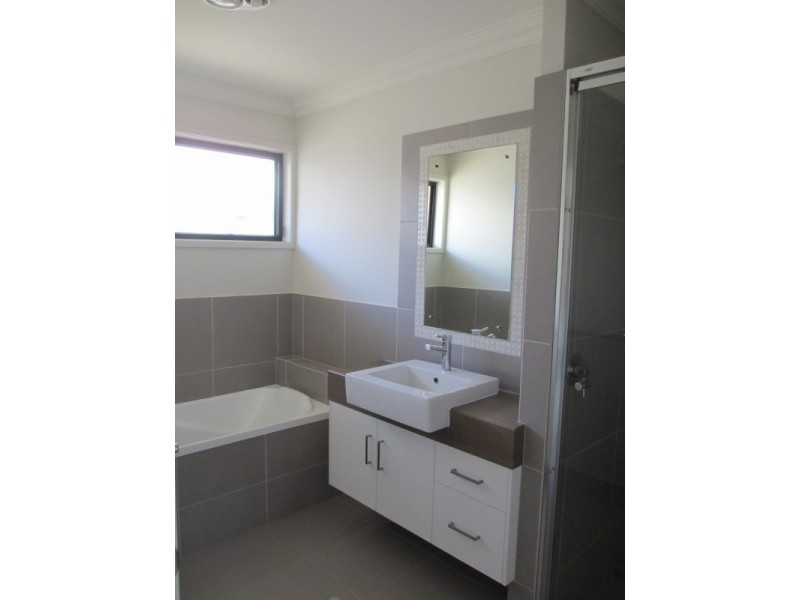 7A Desgrand Street, Emerald QLD 4720