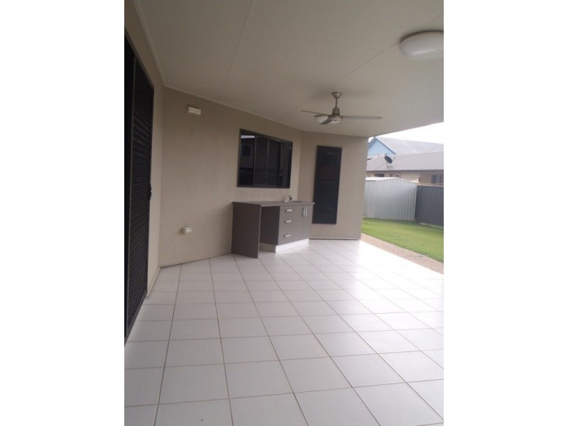 7 Colden Place, Emerald QLD 4720