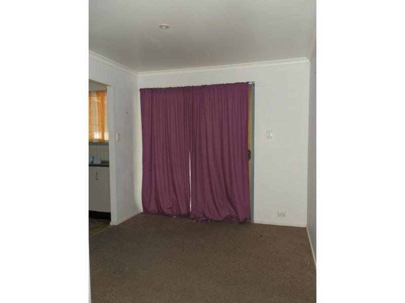 5 Eubar Place, Emerald QLD 4720