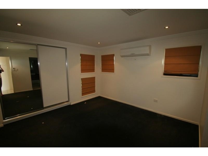 13 Charlton Street, Emerald QLD 4720
