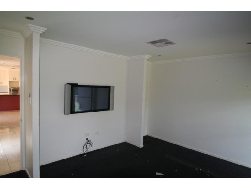 13 Charlton Street, Emerald QLD 4720