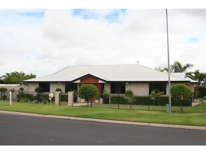 42 Andrews Road, Emerald QLD 4720