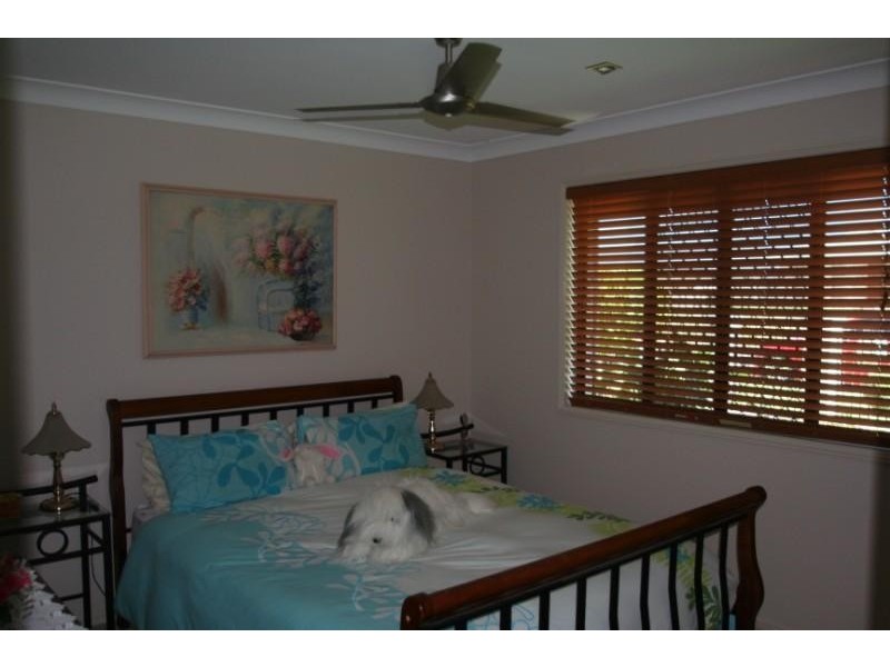 42 Andrews Road, Emerald QLD 4720