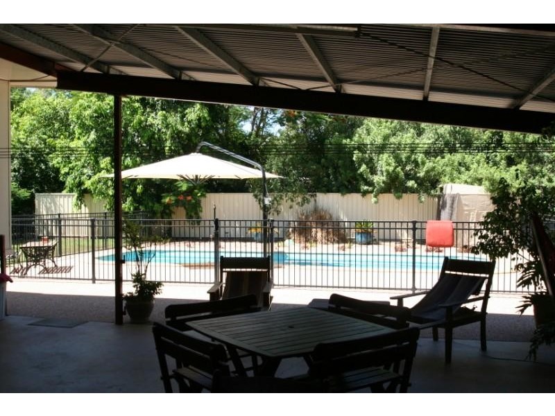 16a Crendon Street, Emerald QLD 4720