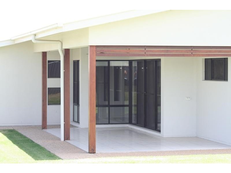 28 Brokenwood Street, Emerald QLD 4720