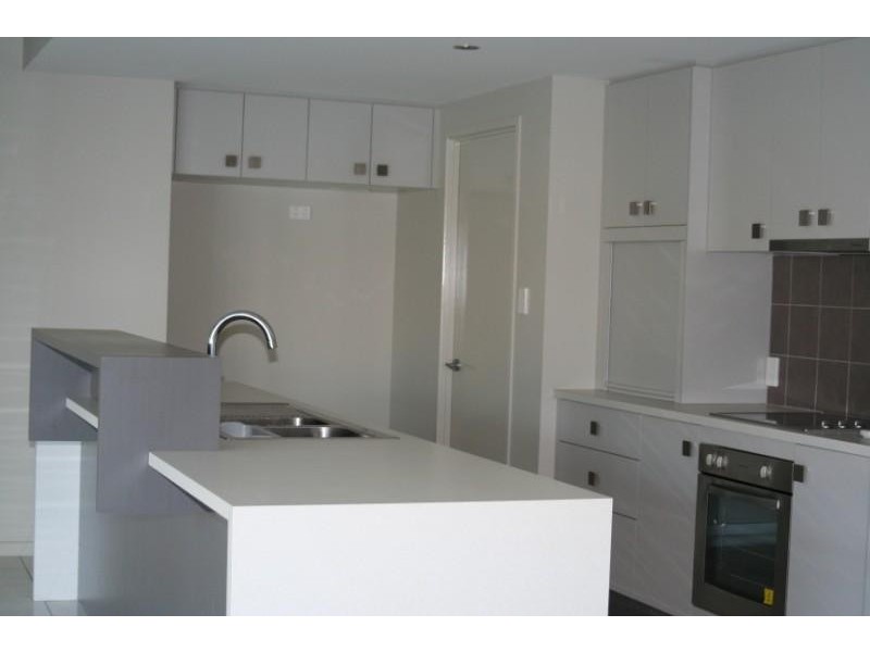 28 Brokenwood Street, Emerald QLD 4720
