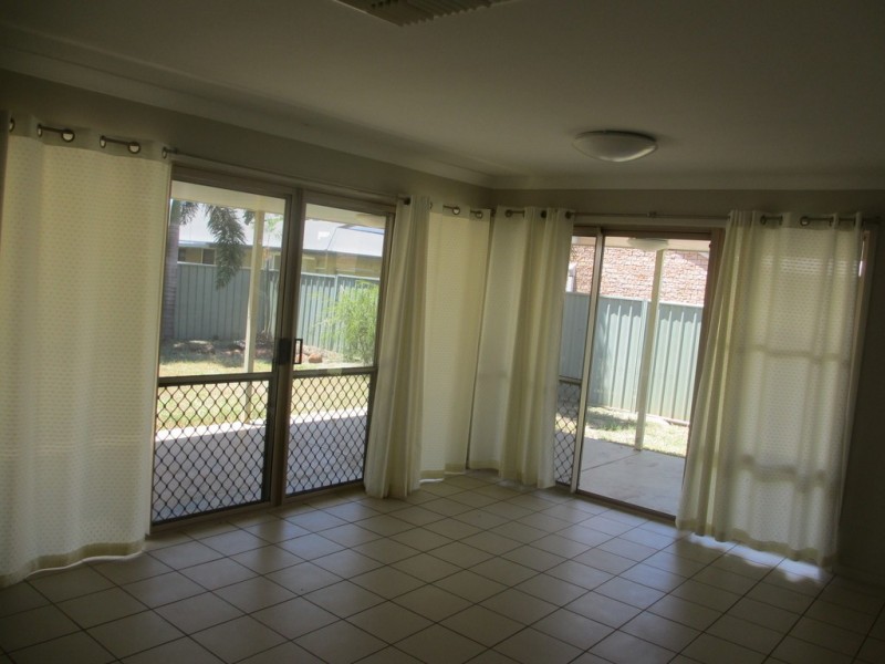 42 Jacqueline Drive, Emerald QLD 4720