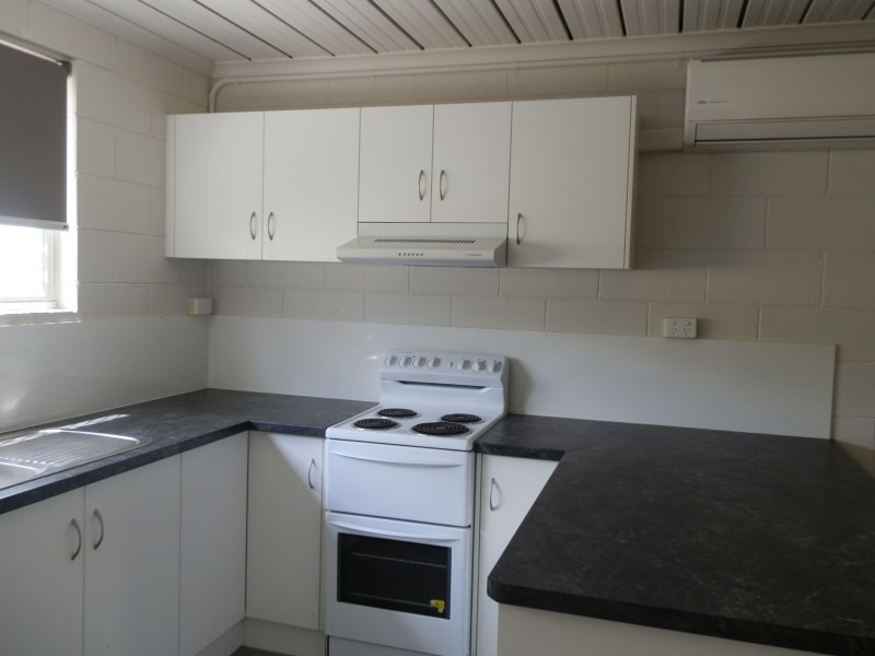 2/56 Borilla Street, Emerald QLD 4720