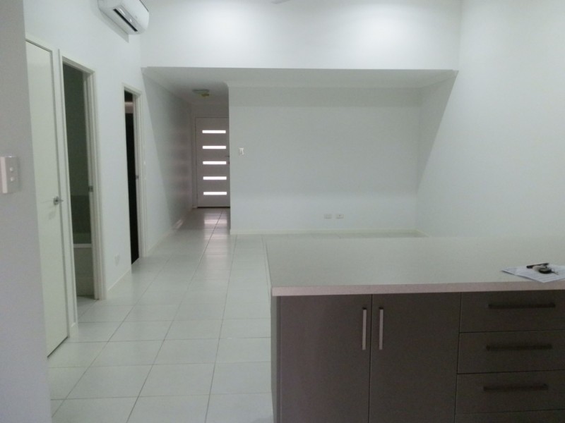 9/8 Hillcrest Street, Emerald QLD 4720