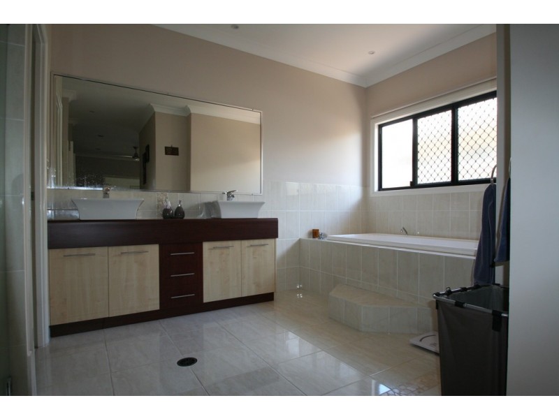 21 Haswell Street, Emerald QLD 4720