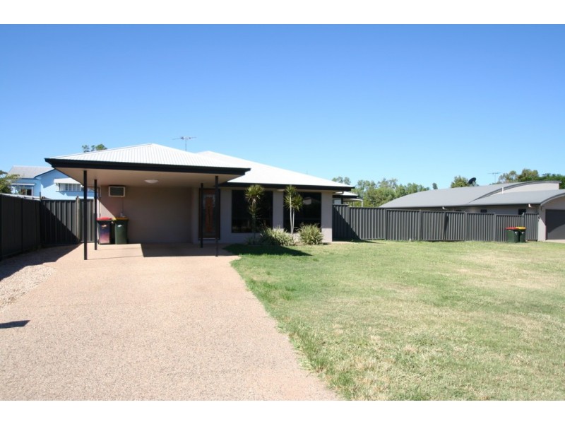 5 Colden Place, Emerald QLD 4720