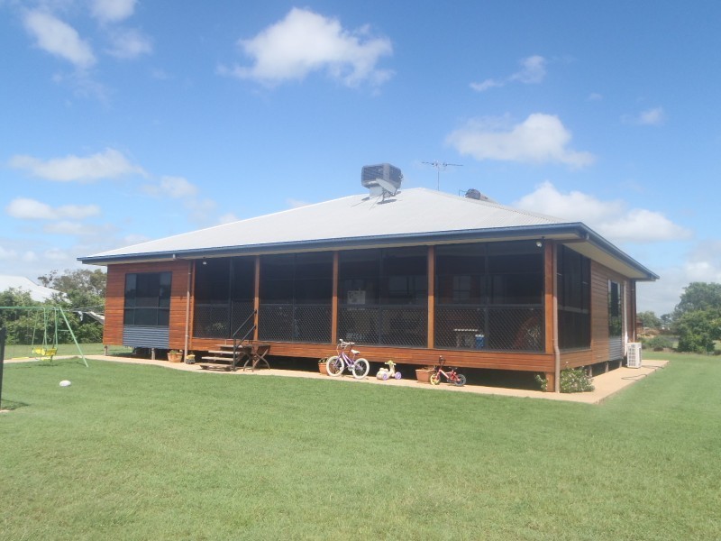 40 Edgewood Drive, Emerald QLD 4720