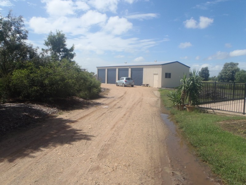 40 Edgewood Drive, Emerald QLD 4720
